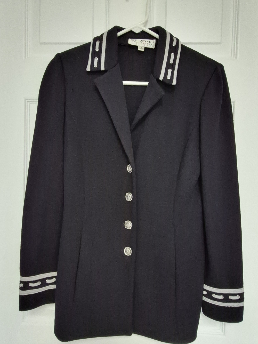 St. John Collection Navy Blue Knit Blazer with White Trim Size 4